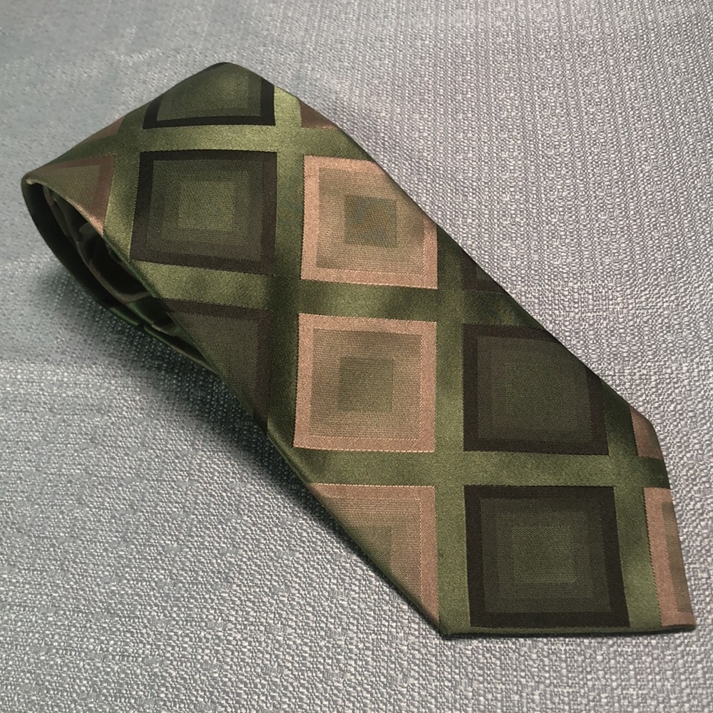 Covington Silk Neck Tie Graphic Squares Green Tan Beige Satiny
